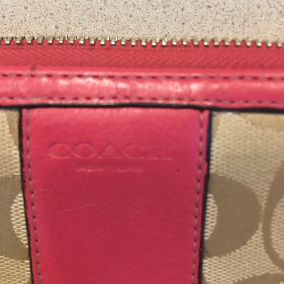 Coach Wallet - Picture 3 of 4
